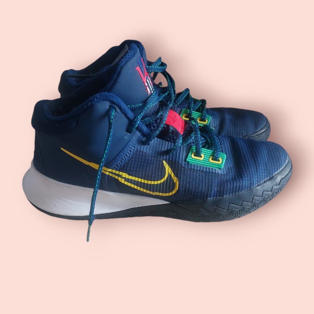 Nike Kyrie Basketball Shoes